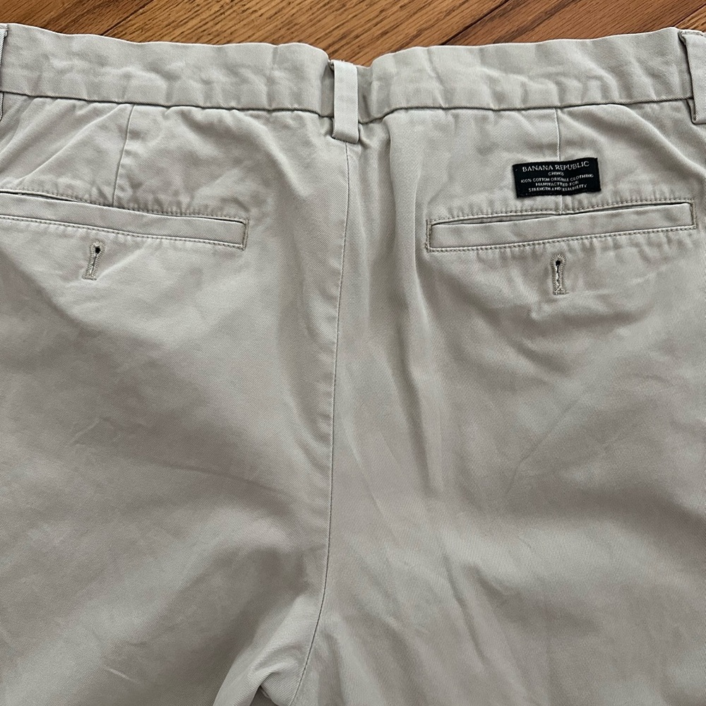 Men’s Banana Republic Tan Aiden Chinos Flat Front Cotton Blend - Picture 3 of 3